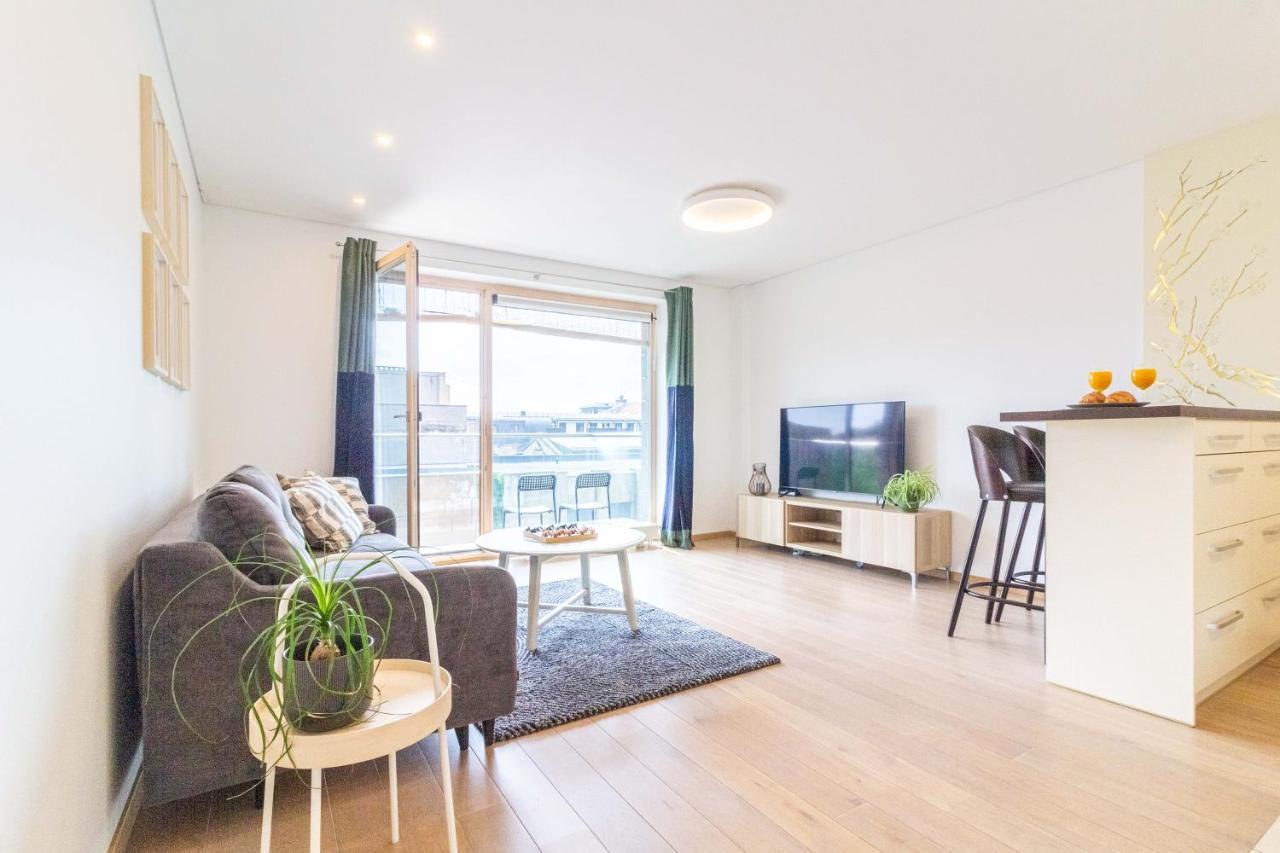 Cohost I Sunny Center Apt, Covered Parking, Balcony & Self Check-In Kaunas Exterior foto