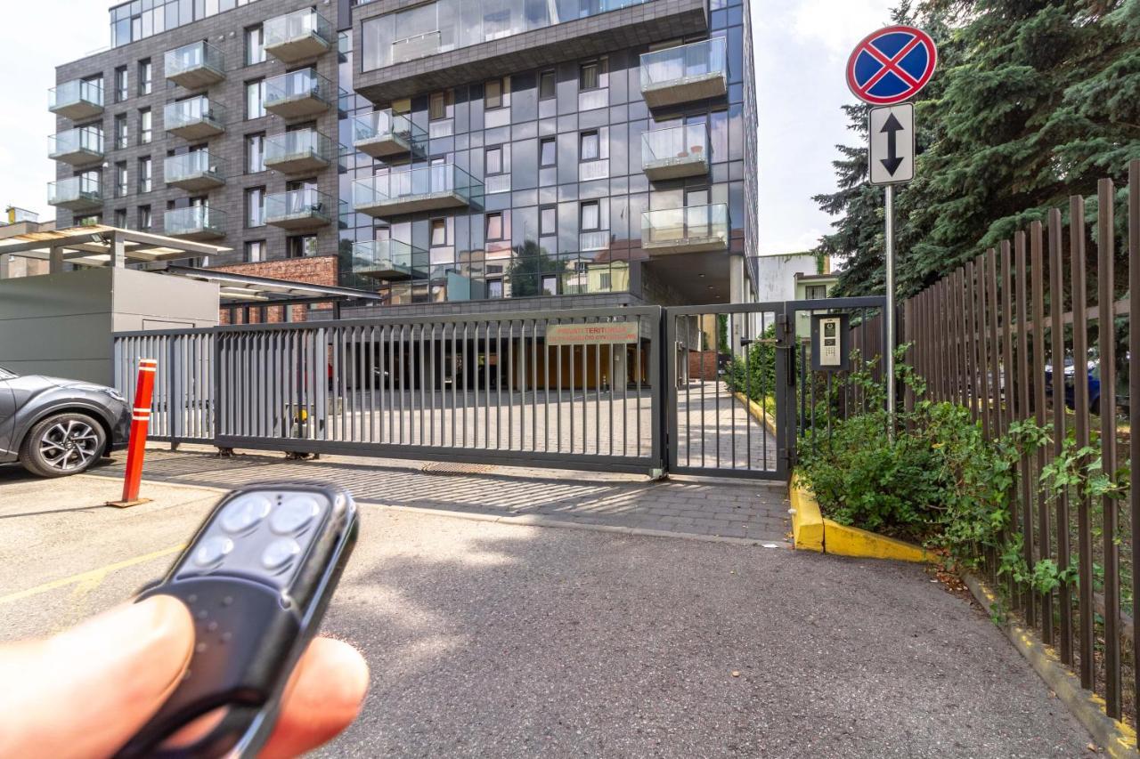 Cohost I Sunny Center Apt, Covered Parking, Balcony & Self Check-In Kaunas Exterior foto